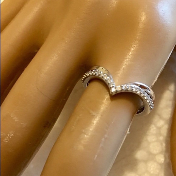 White Diamonds (Kay’s) - Picture 4 of 8